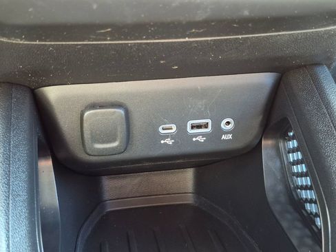 Used 2021 Chevrolet TrailBlazer LT w/ Convenience Package AWD/4WD image 33