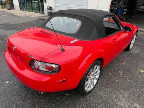 Used 2006 MAZDA MX-5 Miata Grand Touring w/ Premium Pkg RWD image 15
