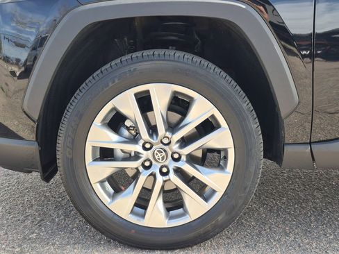 Used 2024 Toyota RAV4 XLE Premium AWD/4WD image 19