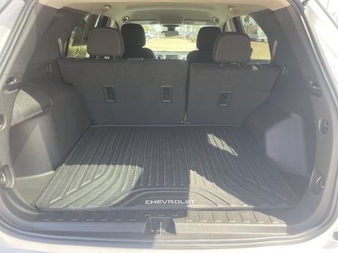 Used 2024 Chevrolet Equinox LS w/ LS Convenience Package FWD image 26