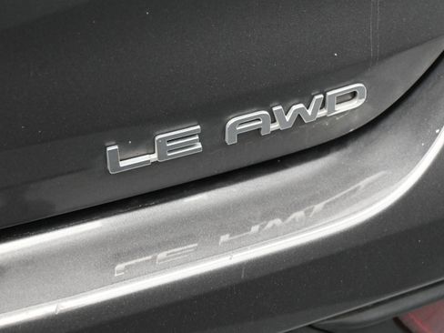 Certified 2024 Toyota Highlander LE AWD/4WD image 21