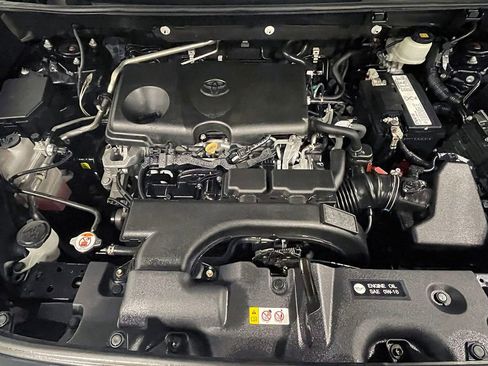 Used 2019 Toyota RAV4 XLE image 35