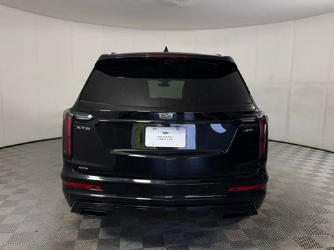 Used 2024 Cadillac XT6 Sport w/ LPO, Onyx Lite Package AWD/4WD image 7