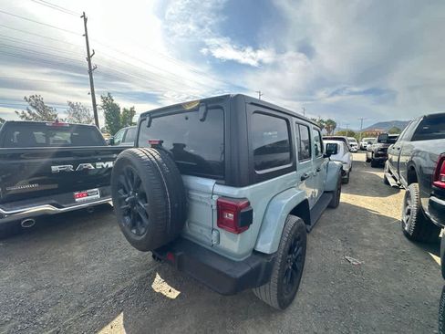 Used 2023 Jeep Wrangler Unlimited Sahara w/ Cold Weather Group AWD/4WD image 3