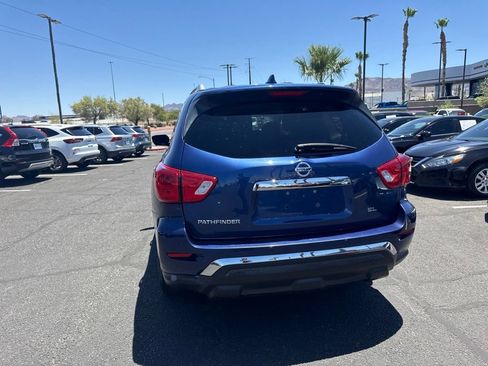 Used 2019 Nissan Pathfinder SL FWD image 11