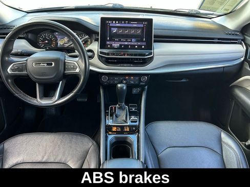 Certified 2022 Jeep Compass Limited image 12