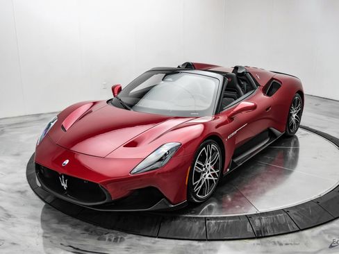 Used 2023 Maserati MC20 Spyder RWD image 8