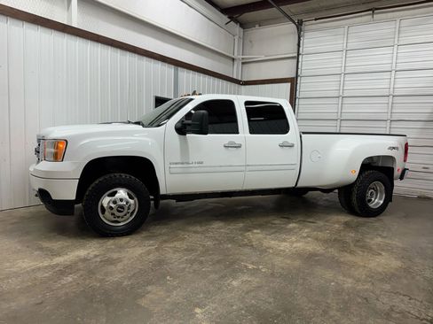 Used 2013 GMC Sierra 3500 Denali image 8
