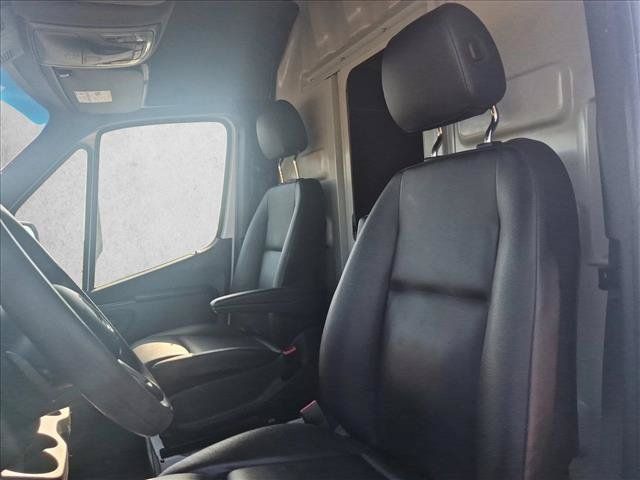 Used 2022 Mercedes-Benz Sprinter 3500 image 16