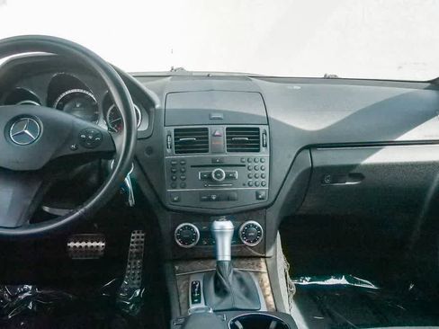 Used 2011 Mercedes-Benz C 350 Sport image 12