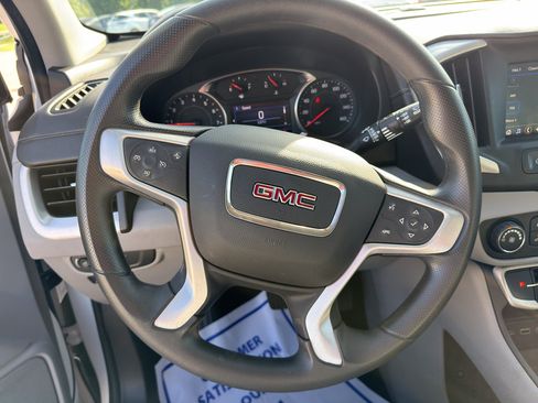 Used 2023 GMC Terrain SLE FWD image 13