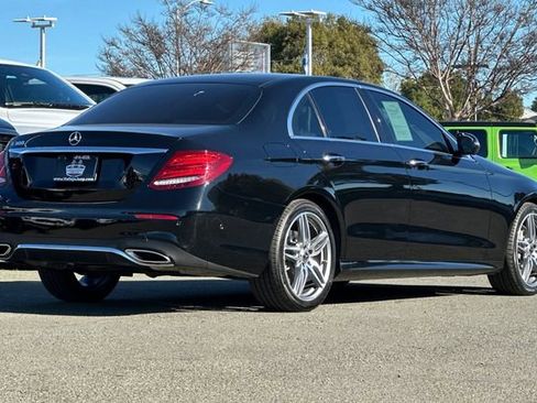 Used 2019 Mercedes-Benz E 300 image 4