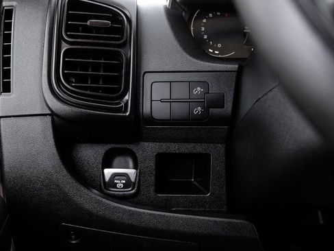 Used 2023 RAM ProMaster 2500 image 24