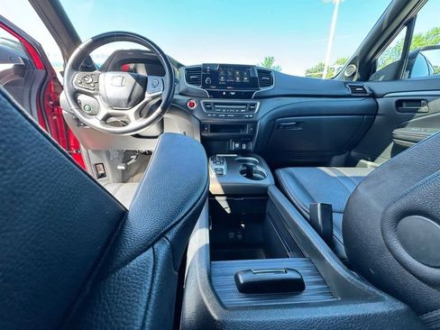 Used 2023 Honda Passport TrailSport image 27