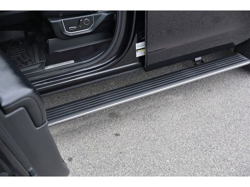 Used 2019 Ford Expedition Max Platinum image 15