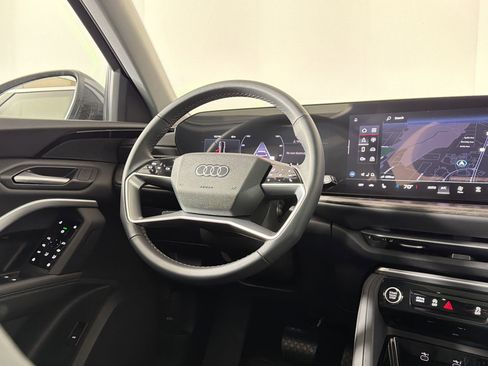 Certified 2025 Audi Q5 Premium w/ Convenience Package AWD/4WD image 27