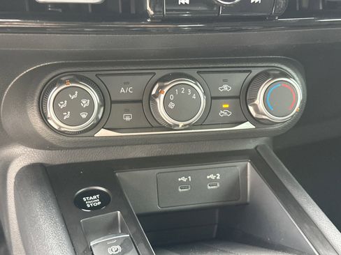 New 2026 Nissan Kicks S image 30