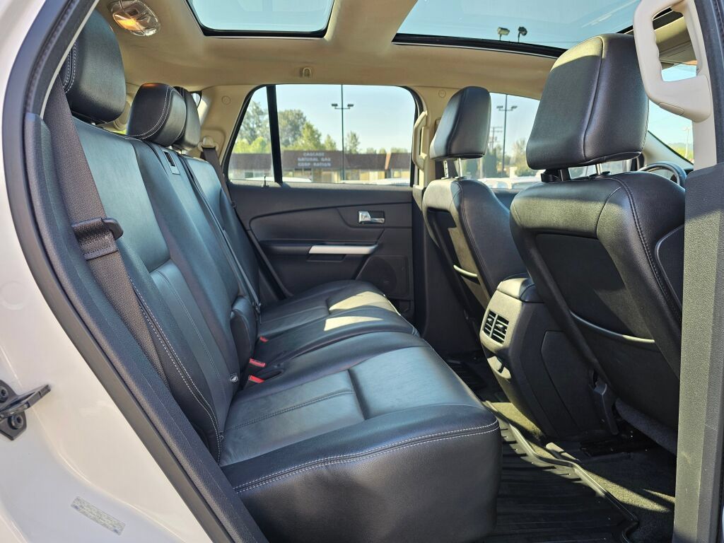 Used 2011 Ford Edge Sport w/ Driver Entry Pkg AWD/4WD image 12