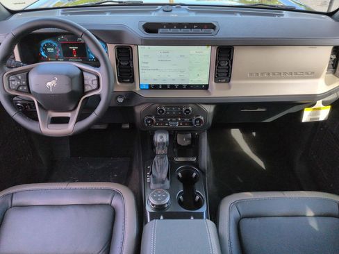 New 2026 Ford Bronco Outer Banks AWD/4WD image 15