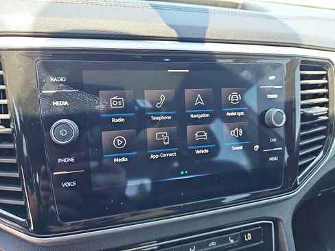 Used 2023 Volkswagen Atlas SE w/ Panoramic Sunroof Package FWD image 27