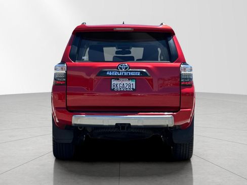 Used 2019 Toyota 4Runner TRD Off-Road Premium AWD/4WD image 6