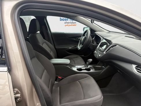 Used 2025 Chevrolet Malibu LT image 15