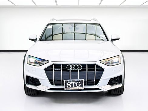 Used 2021 Audi A4 2.0T allroad Premium w/ Convenience Package AWD/4WD image 2
