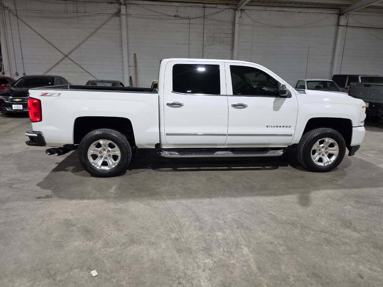 Used 2017 Chevrolet Silverado 1500 LTZ Z71 AWD/4WD image 17