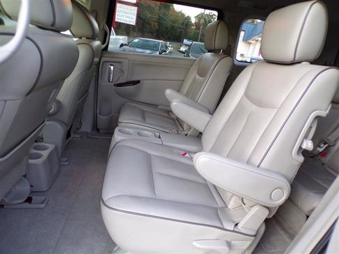 Used 2012 Nissan Quest SV w/ Value Cargo Pkg image 23