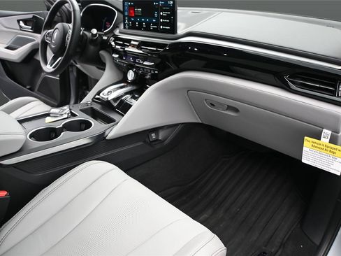 Certified 2026 Acura MDX FWD w/ Technology Package image 16