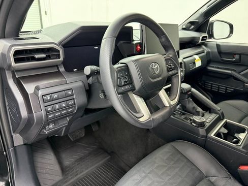 Used 2025 Toyota 4Runner TRD Off-Road Premium image 9