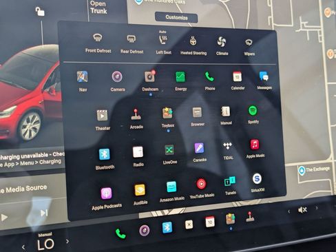 Used 2021 Tesla Model Y 2WD image 23