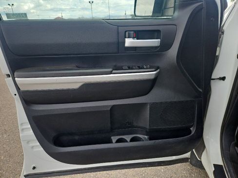 Used 2016 Toyota Tundra SR5 w/ TRD Off Road Package image 9