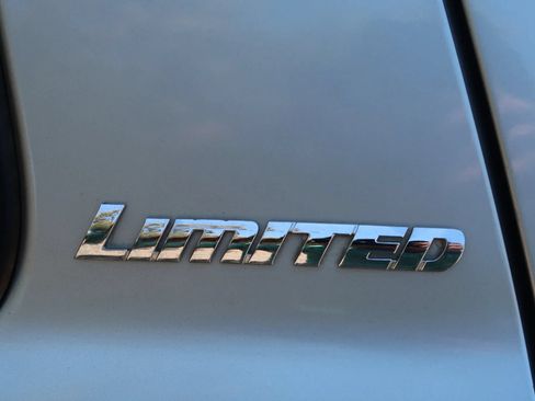 Used 2010 Toyota Sequoia Limited RWD image 28