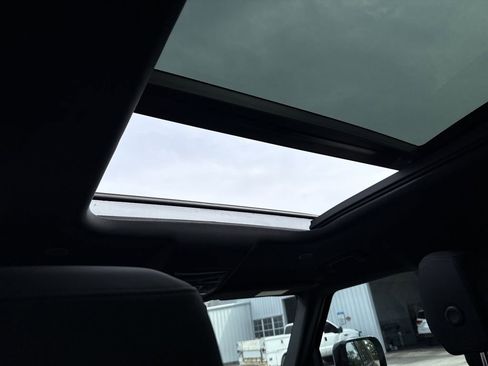 Used 2025 Land Rover Defender 110 S AWD/4WD image 31