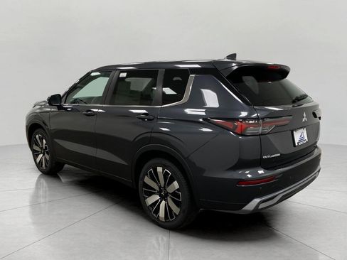 New 2026 Mitsubishi Outlander SE image 7