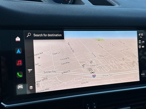 Used 2023 Porsche Cayenne Platinum Edition image 19