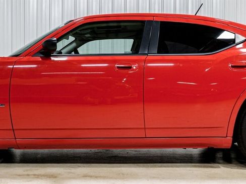 Used 2008 Dodge Charger SE RWD image 2