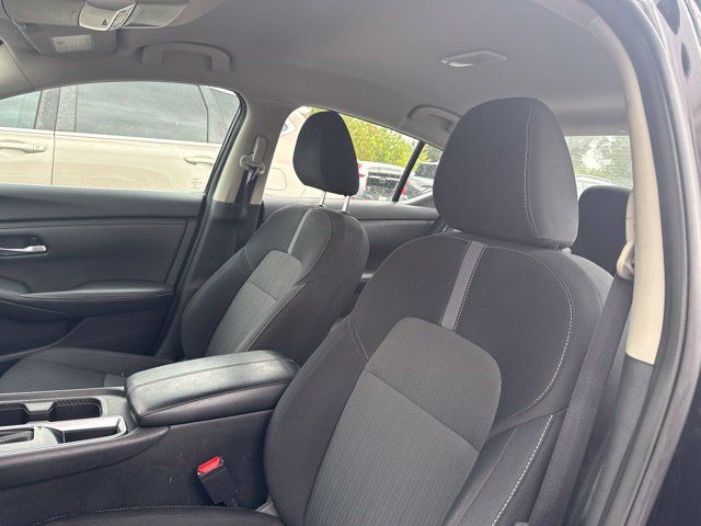 Used 2024 Nissan Sentra SV FWD image 8