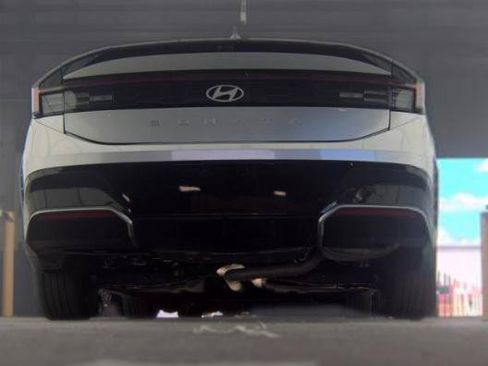 Used 2025 Hyundai Sonata SEL FWD image 9