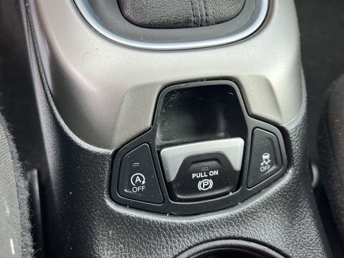 Used 2021 Jeep Compass Sport w/ Cold Weather Group AWD/4WD image 29