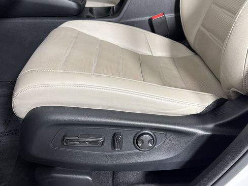Used 2023 Honda CR-V EX-L image 13