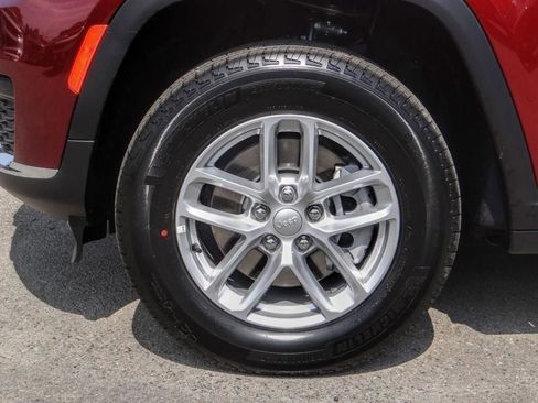 New 2023 Jeep Grand Cherokee L Laredo w/ Trailer Tow Group (B) image 27