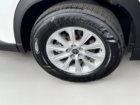 Certified 2024 Toyota Grand Highlander AWD image 25