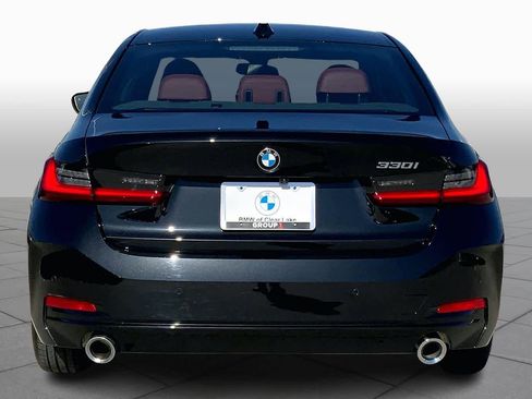 Certified 2025 BMW 330i Sedan image 4