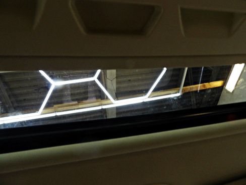 Used 2017 Volvo S60 T5 Inscription image 18