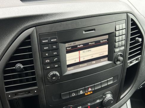 Used 2016 Mercedes-Benz Metris Passenger image 16
