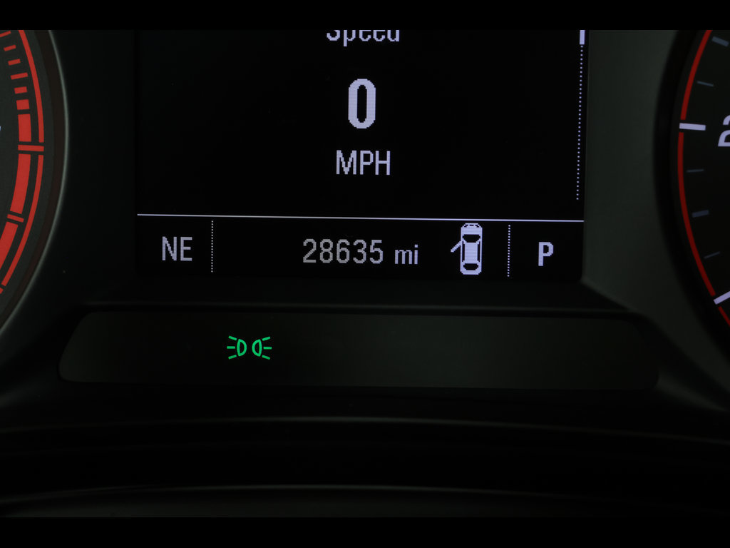 Used 2024 Chevrolet Trax RS w/ Driver Confidence Package FWD image 22