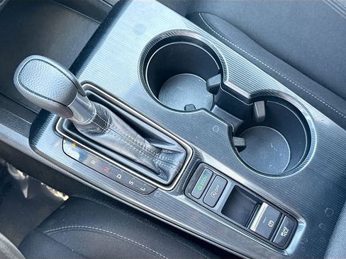 Used 2022 Honda Civic LX image 25