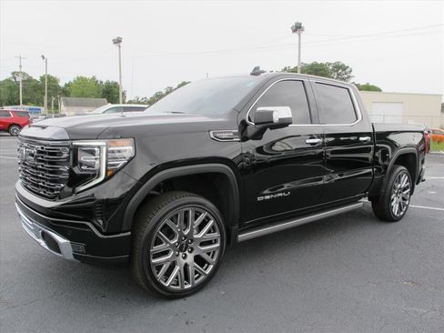 Used 2024 GMC Sierra 1500 Denali Ultimate AWD/4WD image 8